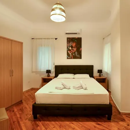 Center Comfortable Apartment *