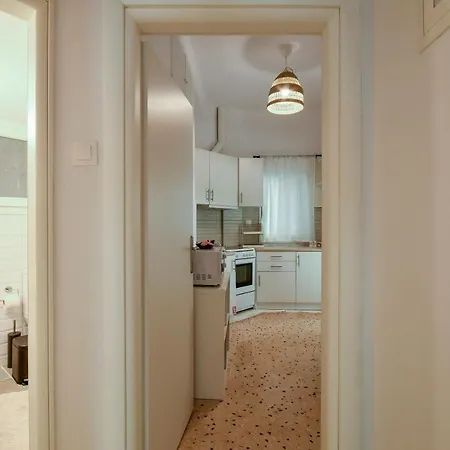 Center Comfortable Apartment *