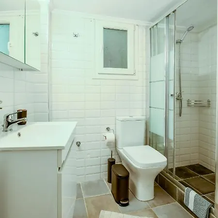 Center Comfortable Apartment *