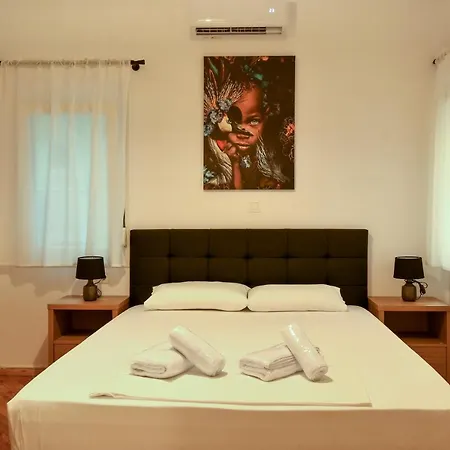 Center Comfortable *