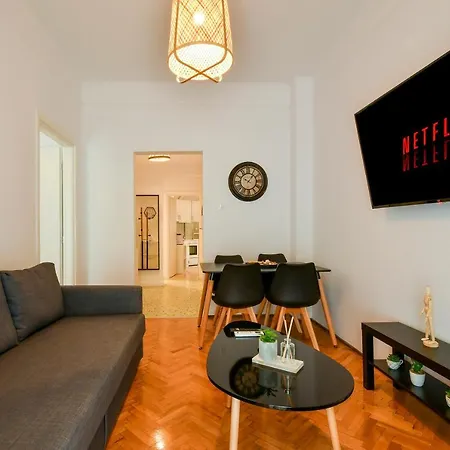 Center Comfortable Διαμέρισμα *